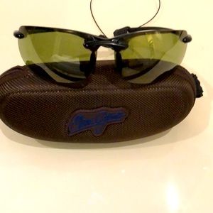 Maui Jim Polarized Sunglasses BANYANS Wrap Style Unisex
